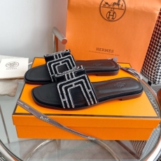 Hermes Slippers